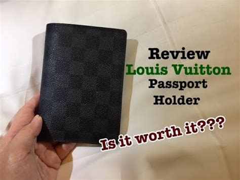 louis vuitton passport holder pink